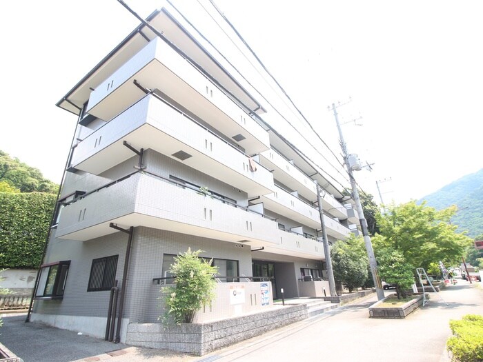 緑の森の物件外観写真