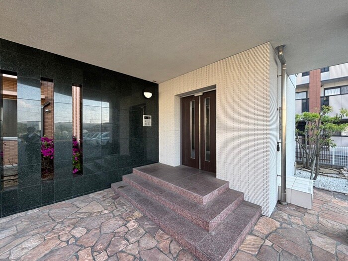 ジンの物件外観写真