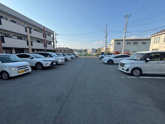 ジンの物件外観写真