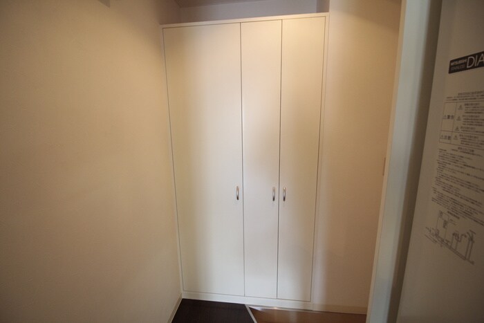 ＳＱＵＡＲＥ　ＣＯＵＲＴの物件内観写真