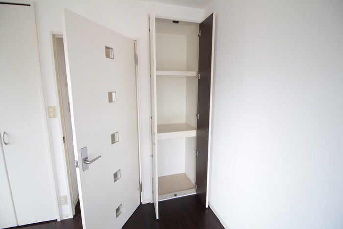 ＳＱＵＡＲＥ　ＣＯＵＲＴの物件内観写真