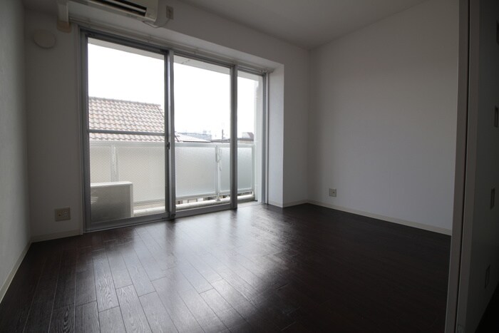 ＳＱＵＡＲＥ　ＣＯＵＲＴの物件内観写真