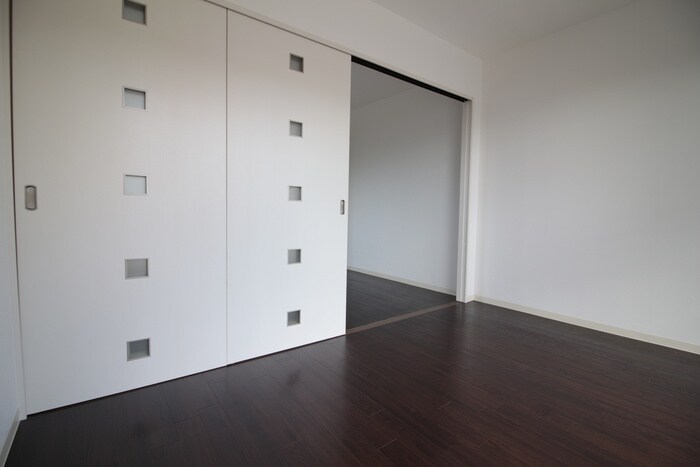 ＳＱＵＡＲＥ　ＣＯＵＲＴの物件内観写真