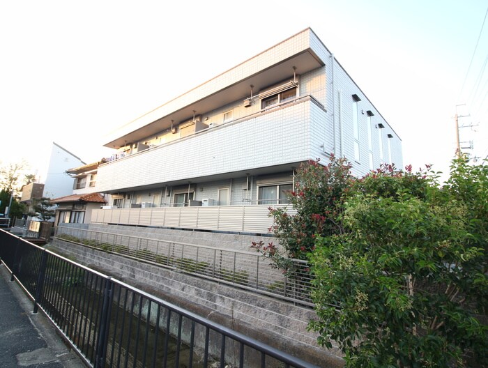 メゾン・ド・ミュリエの物件外観写真