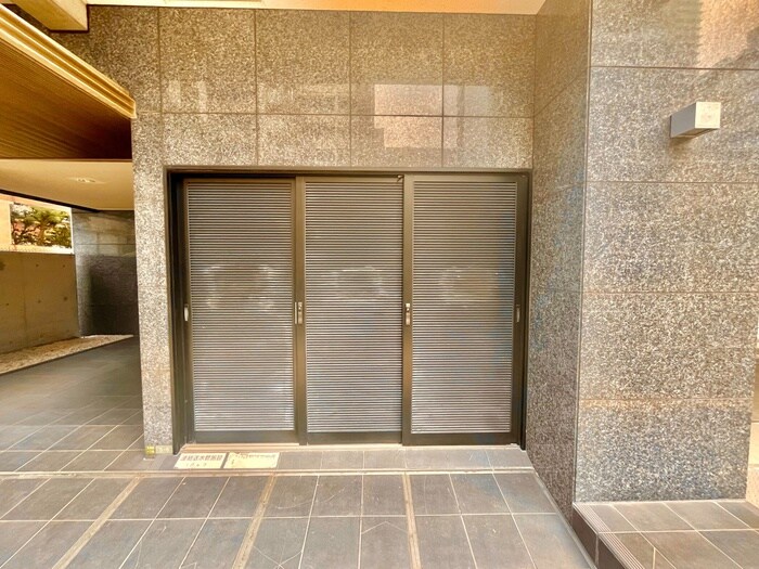 ＢＩＧ ＭＯＧの物件外観写真