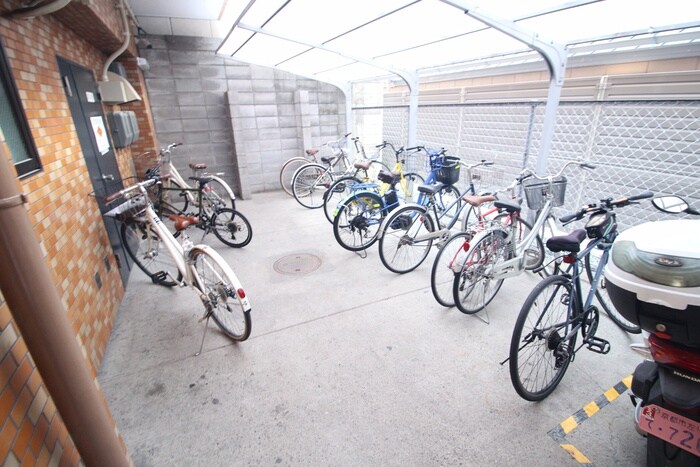 ﾗｲｵﾝｽﾞﾏﾝｼｮﾝ御池通(902)の物件外観写真