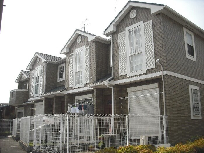 ﾙﾐｴｰﾙｳﾞｨﾗの物件外観写真