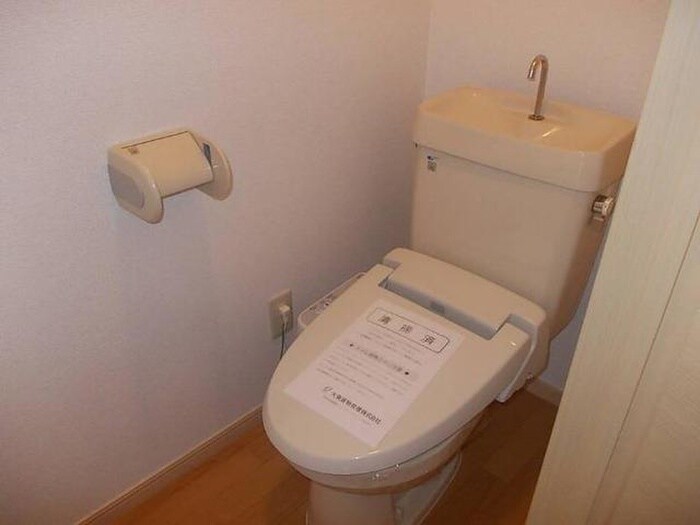 エスポワ－ルドミ－ルＢの物件内観写真