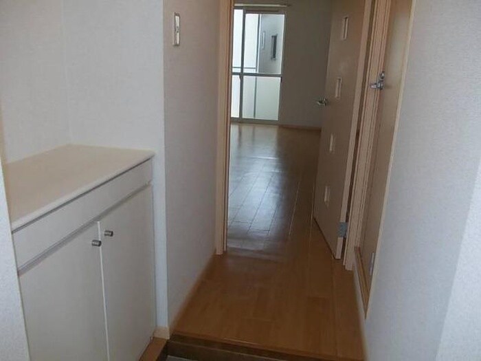 エスポワ－ルドミ－ルＢの物件内観写真