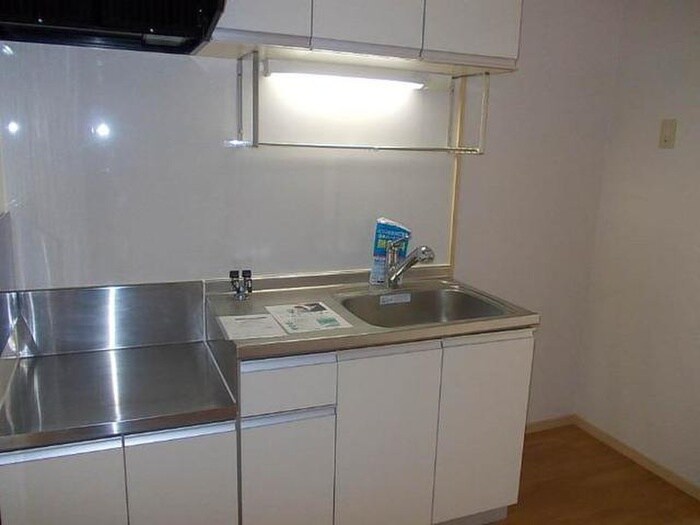 エスポワ－ルドミ－ルＢの物件内観写真