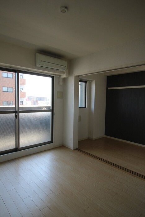 ＰＲＥＳＴＡＮＣＥ香里の物件内観写真