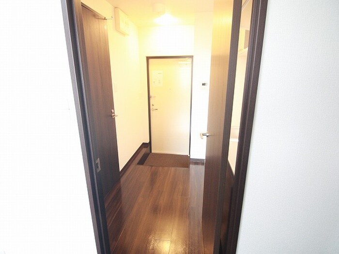 アパートメント二条城の物件内観写真
