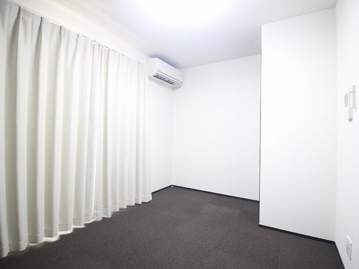 アパートメント二条城の物件内観写真