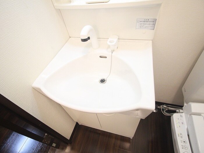 アパートメント二条城の物件内観写真