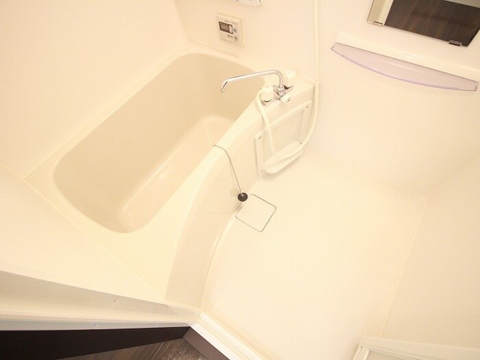 アパートメント二条城の物件内観写真