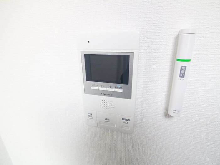 アパートメント二条城の物件内観写真