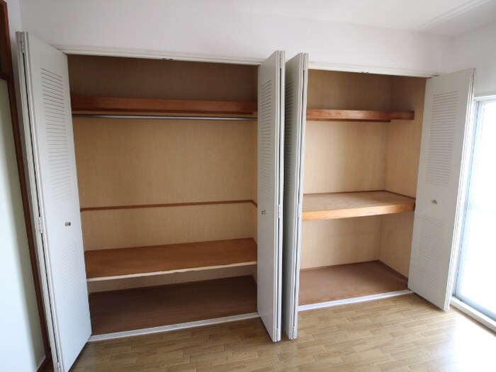 ﾏﾝｼｮﾝｸﾞﾗﾝﾄﾞﾓﾅ-ｸの物件内観写真