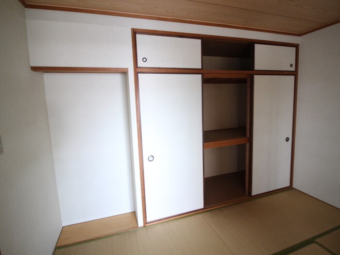 ﾏﾝｼｮﾝｸﾞﾗﾝﾄﾞﾓﾅ-ｸの物件内観写真