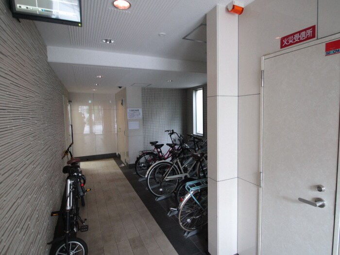 アドーラブル船場の物件外観写真