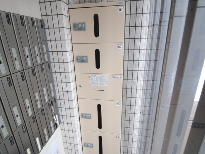 アドーラブル船場の物件外観写真