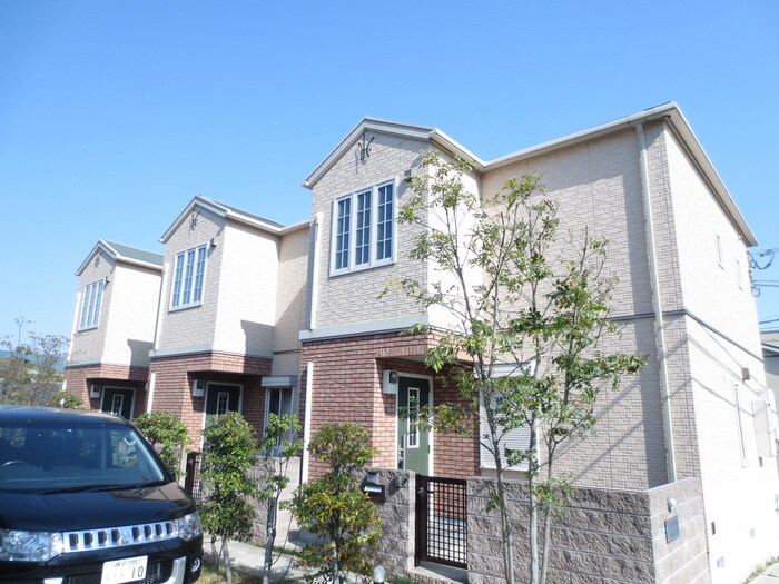 サンシャインコ－トの物件外観写真