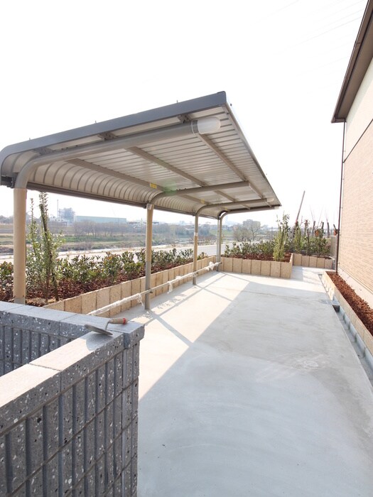 プラシードの物件外観写真