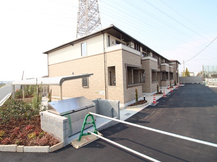 プラシードの物件外観写真