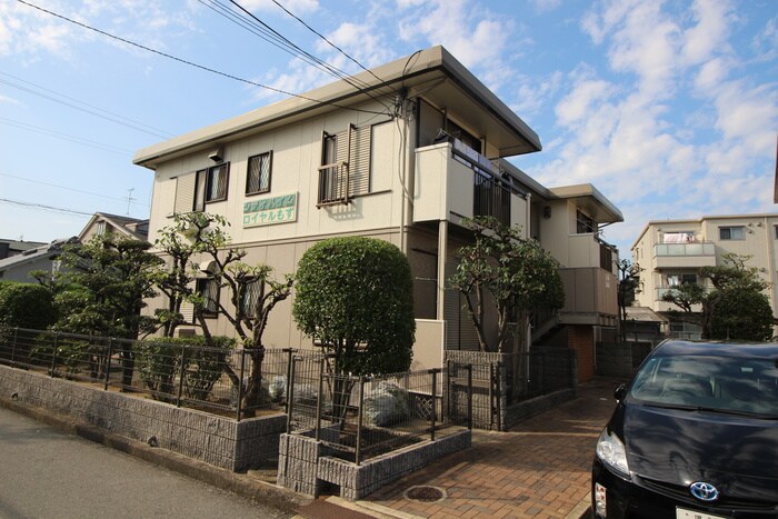 ロイヤルもずＡ棟の物件外観写真