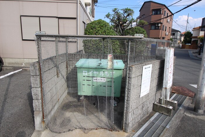 ロイヤルもずＡ棟の物件外観写真