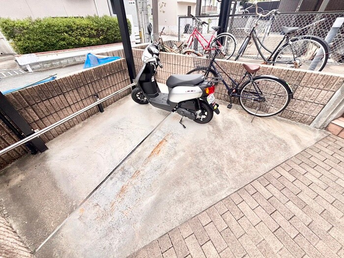 パティオ香里園東の物件外観写真