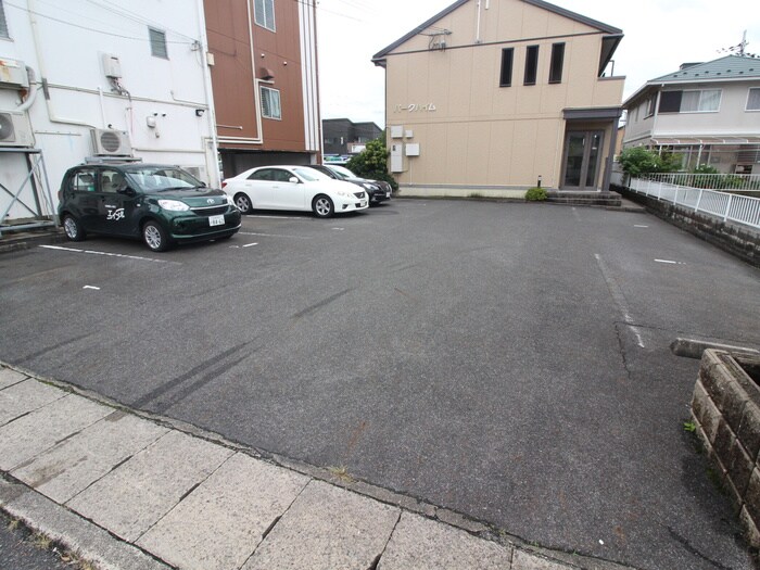 パ－クハイムの物件外観写真