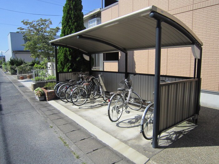 パ－クハイムの物件外観写真