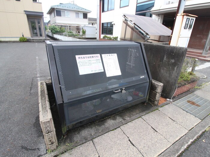 パ－クハイムの物件外観写真