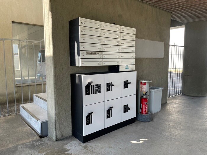 シャルル泉大津の物件外観写真