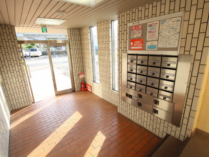 千里ハイツの物件外観写真