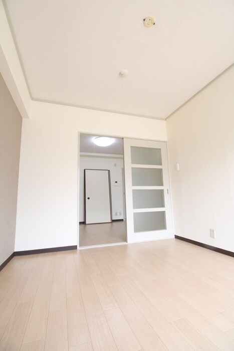 千里ハイツの物件内観写真