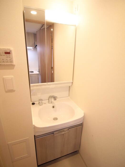 プレサンスブルーム東三国の物件内観写真