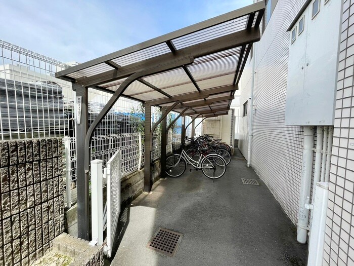 ハイクオリティクイナブリッジの物件外観写真