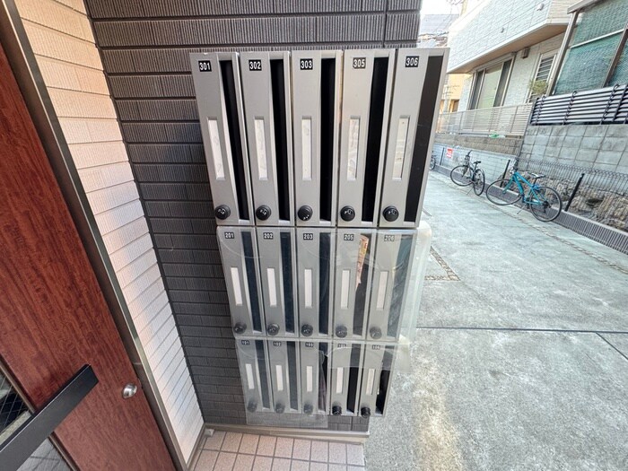 旗塚レジデンスの物件外観写真