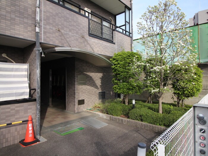 ミレニアムＮＩＳＨＩＭＵＲＡの物件外観写真