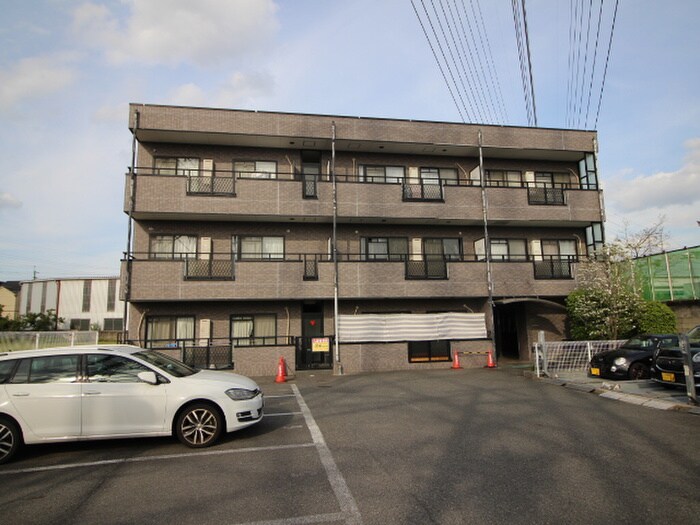 ミレニアムＮＩＳＨＩＭＵＲＡの物件外観写真