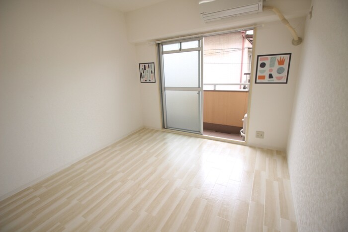 ドゥエルミヤザキの物件内観写真