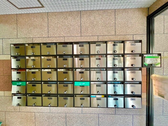 ドゥエルミヤザキの物件外観写真