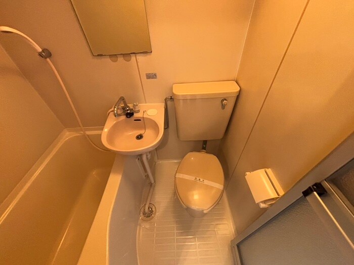 ドゥエルミヤザキの物件内観写真