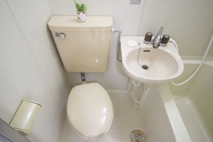 ドゥエルミヤザキの物件内観写真