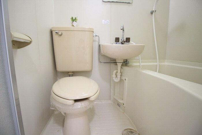 ドゥエルミヤザキの物件内観写真