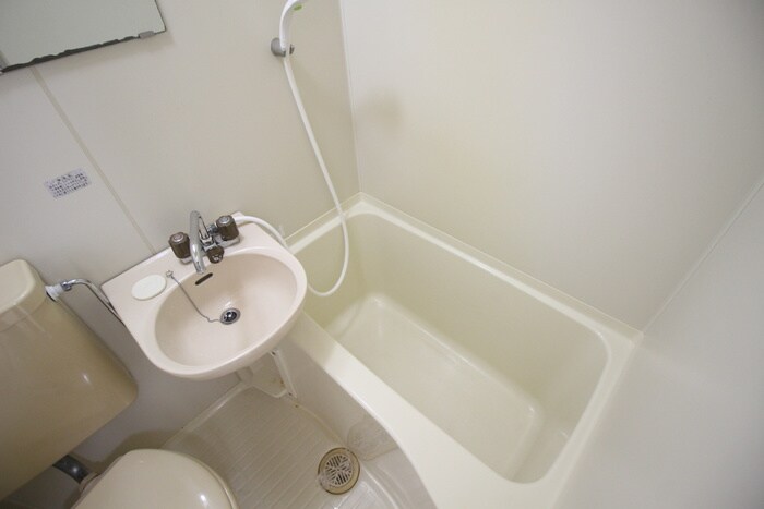 ドゥエルミヤザキの物件内観写真