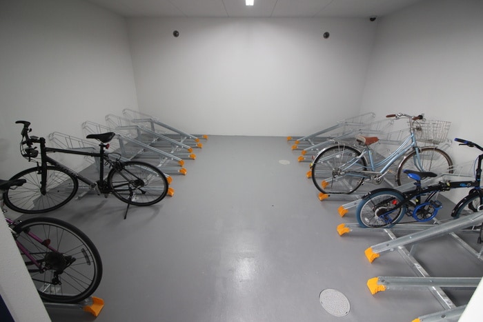 グランブルー高槻の物件外観写真