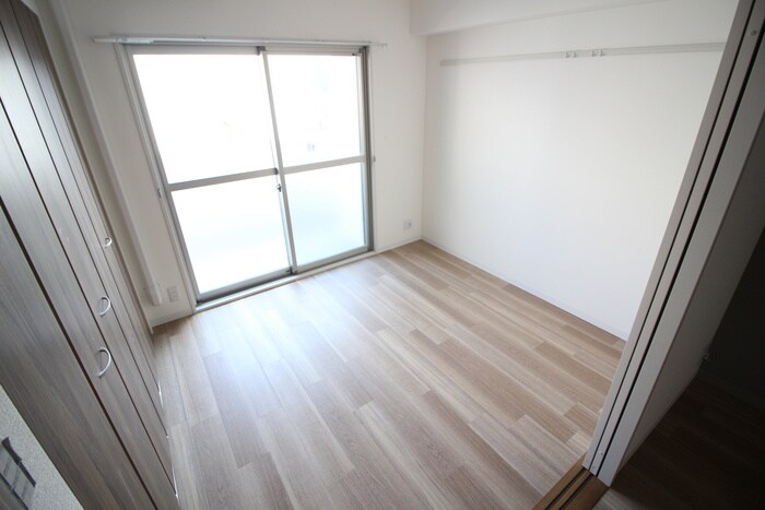 グランブルー高槻の物件内観写真