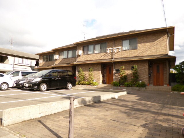 エタ－ナルウッドの物件外観写真